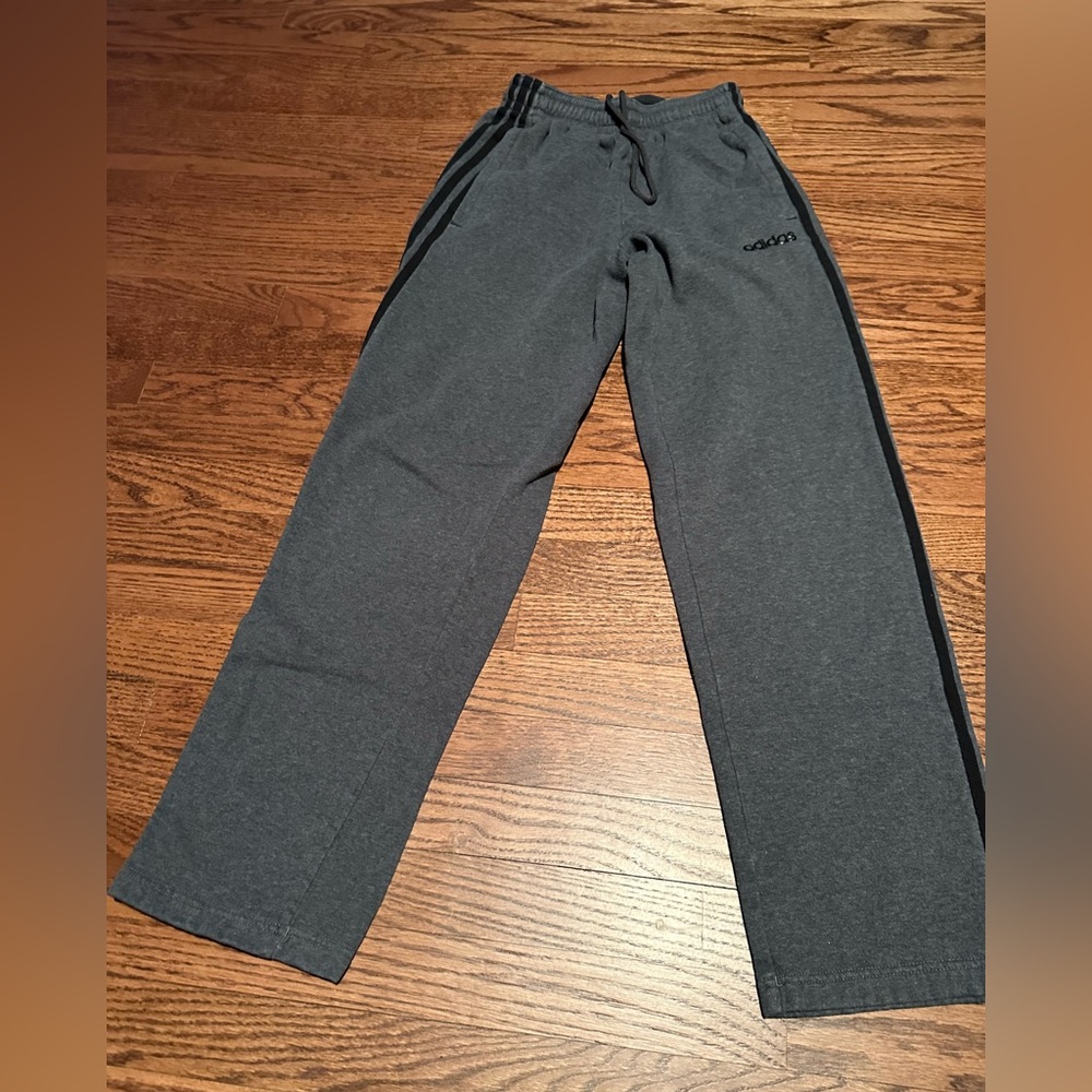 Adidas sweatpants gray and black three stripes and side pockets size small